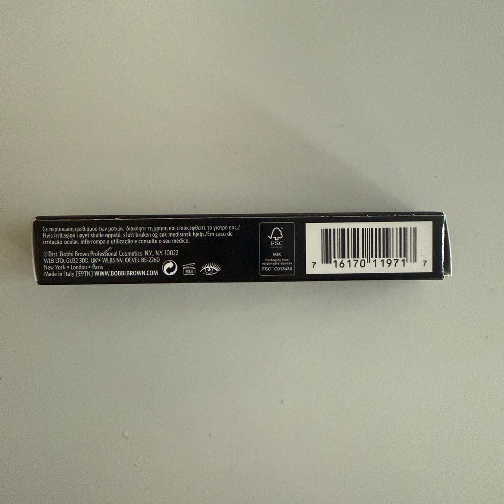 Bobbi Brown, new inbox, smoky eye mascara, color, black, high impact mascara - Picture 4 of 7